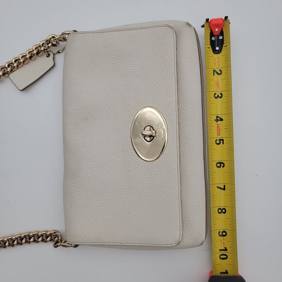VTG Coach Cream Flap Twist Lock Purse - Picture 14 of 16